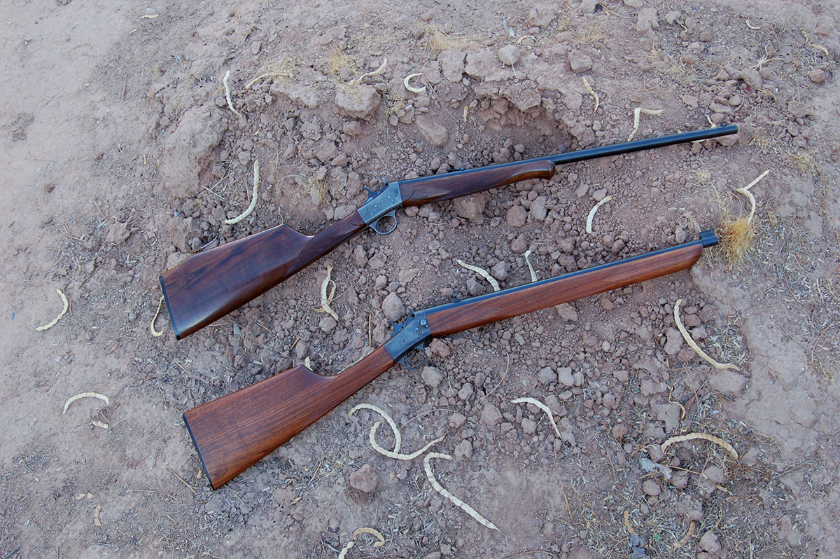 Big centerfire rolling block (top) is basically scaled down to make the No. 4 (bottom).